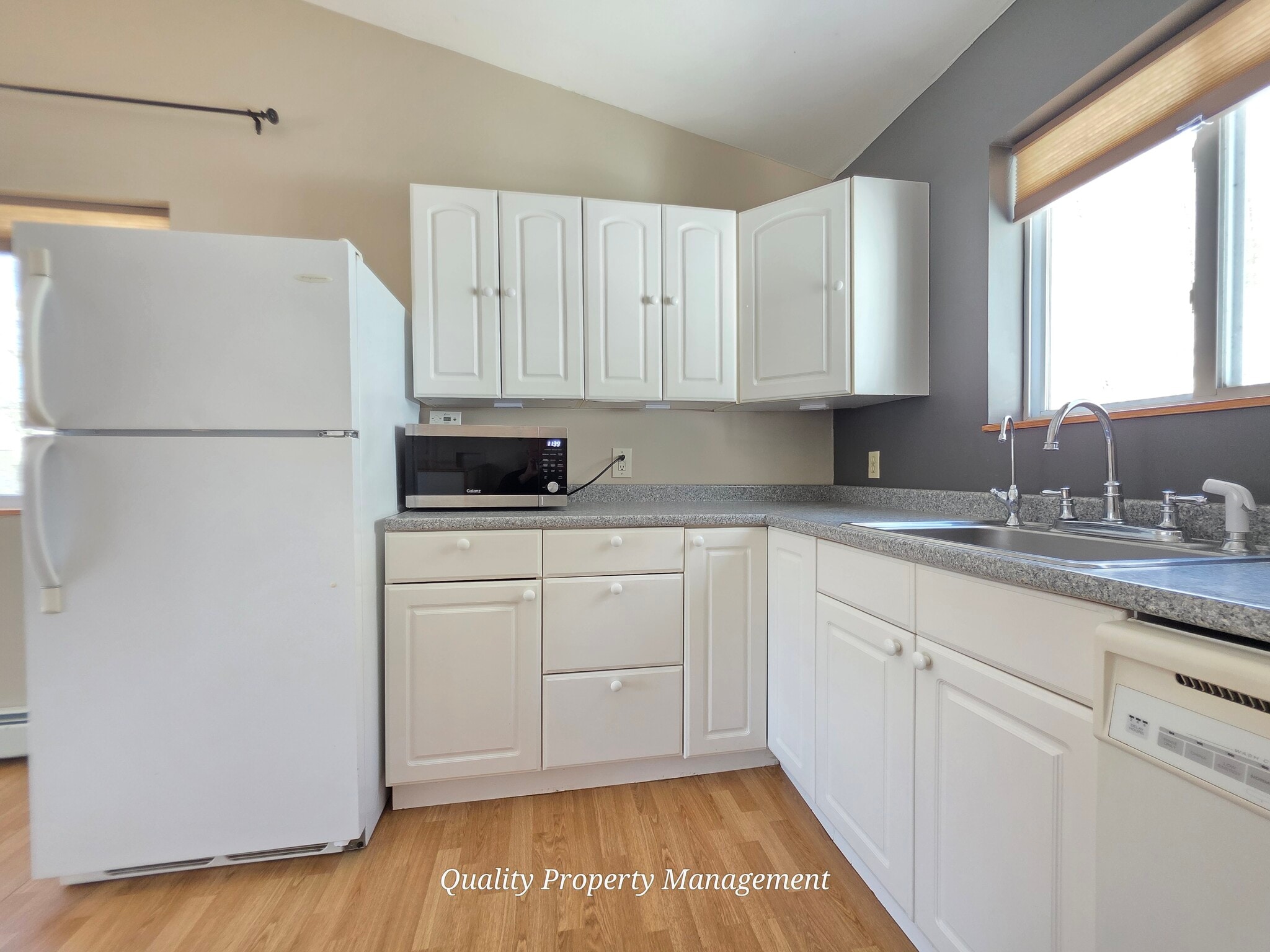 Building Photo - 116 Pine Trail