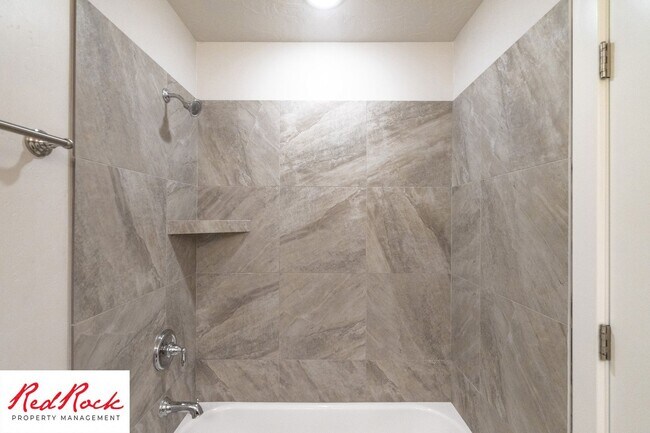 Building Photo - 1005 Tortoise Rock Dr