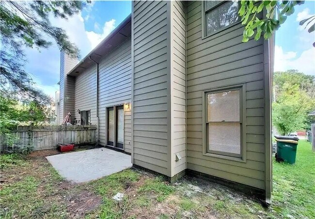 Building Photo - 5532 Robmont Dr