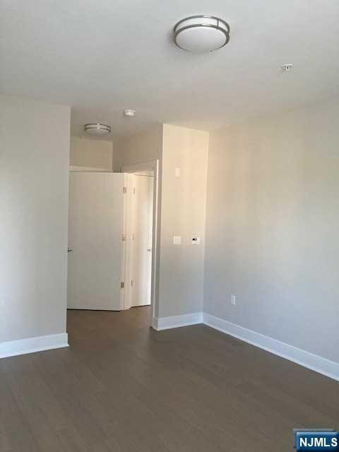 Building Photo - 461 Palisades Blvd
