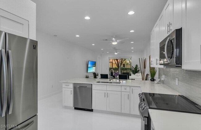Building Photo - 14186 Fall Creek Ct