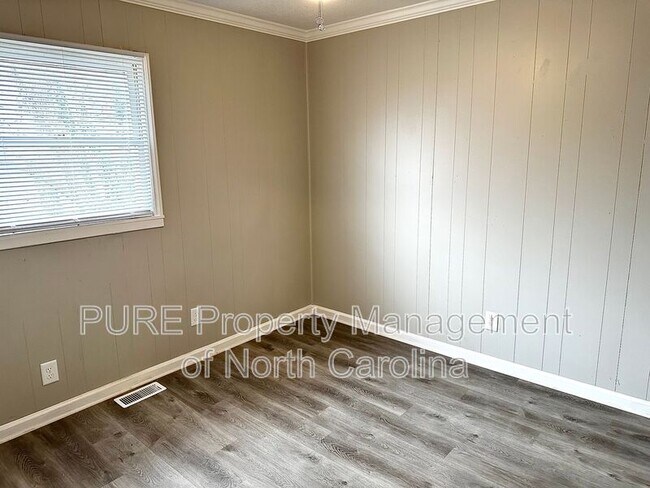 Building Photo - 1414 White St