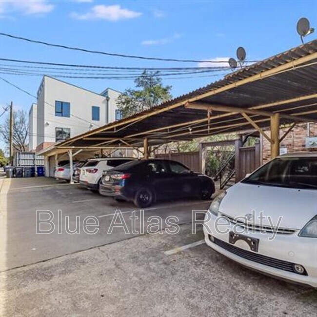 Building Photo - 3903 Hawthorne Ave