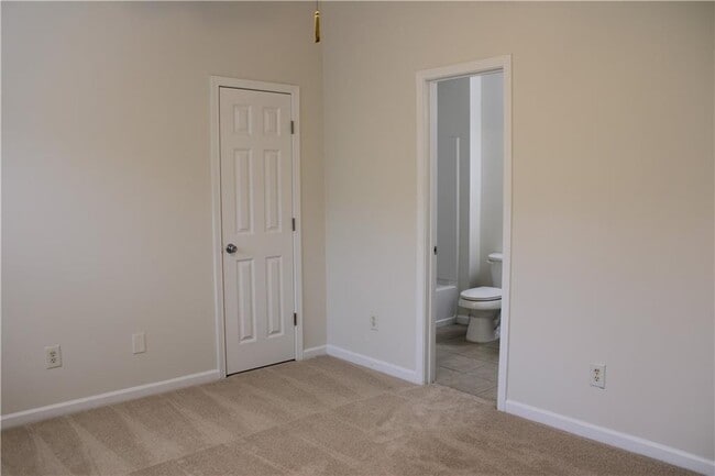 Building Photo - 2059 Liberty Ct NW