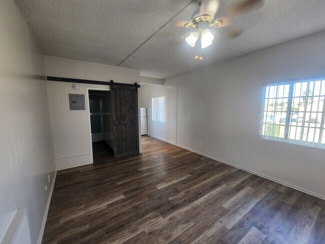 Building Photo - 135th