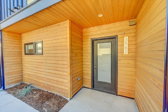 Primary Photo - $3,400.00 - 2 Bedrooms, 3 Bathrooms, Townh...