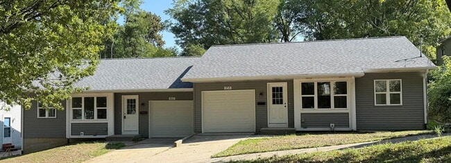 Primary Photo - 860 Houseman Ave NE