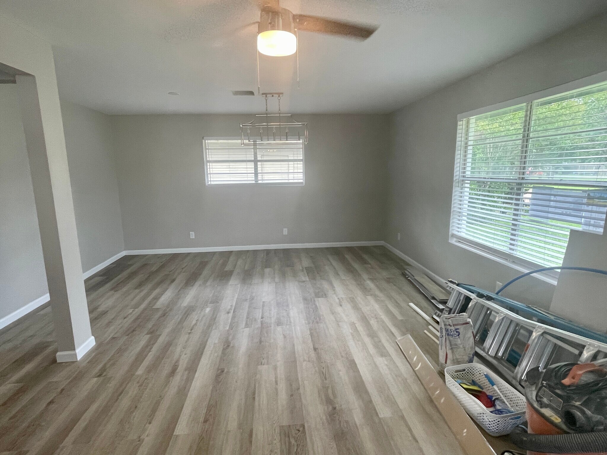 Living/Dining Room - 1829 Wood Ave