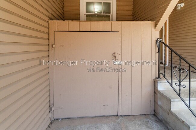 Building Photo - 2627 N Martin St