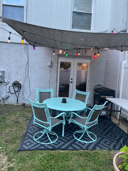 Building Photo - 9350 Canterbury Riding