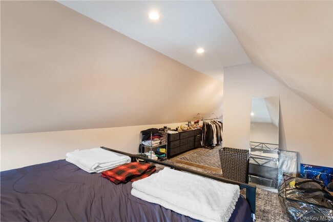 Building Photo - 38 Forest Ave