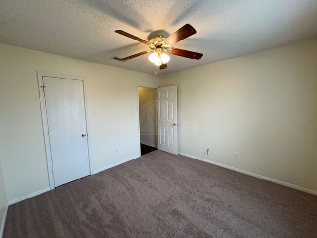 Building Photo - 4206 Frigate Dr