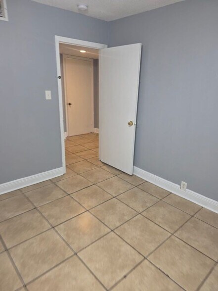 Building Photo - 6320 Riverside Dr