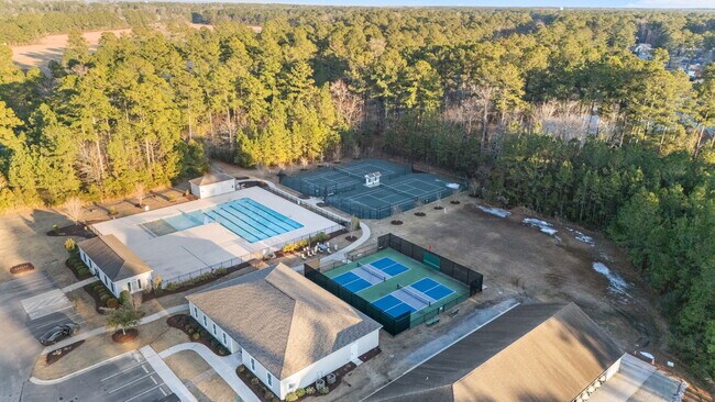 Building Photo - 5016 Cinnamon Run