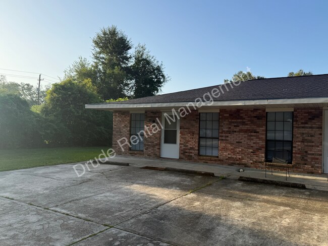 Building Photo - 13368 Berry Bowl Rd