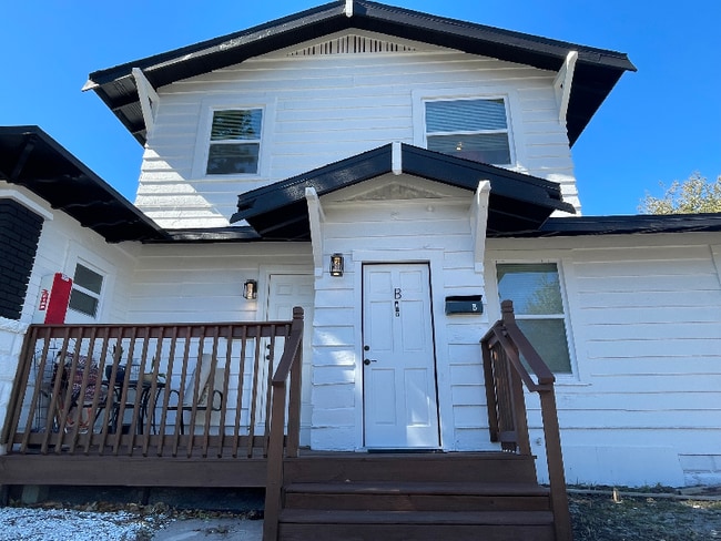 Building Photo - 2900 1st Ave S