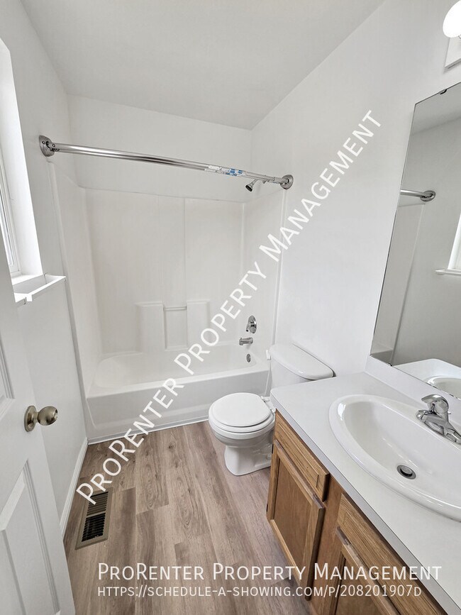 Building Photo - 4409 900 W