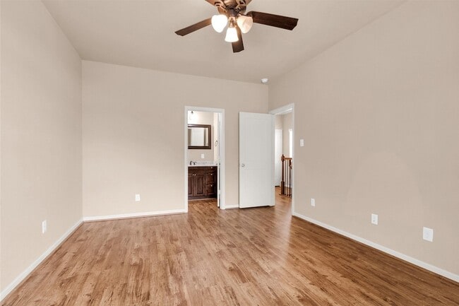 Building Photo - 26152 Avenue E