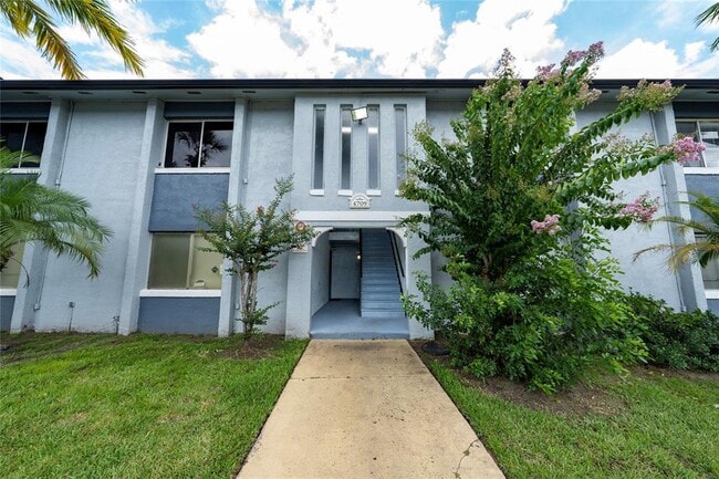 Building Photo - 4809 S Texas Ave