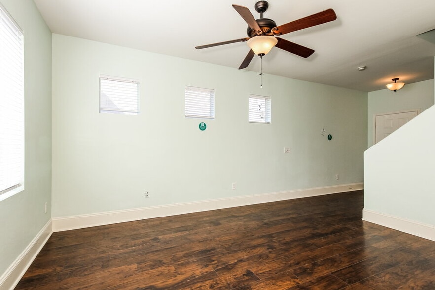 Building Photo - 3019 W Perdido Way