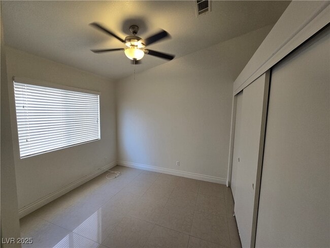 Building Photo - 2324 High Uintas Dr