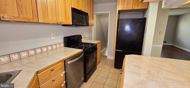 Building Photo - 1817 Darrich Dr