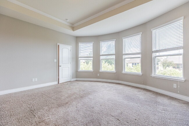 Building Photo - 27462 Paraiso Sands