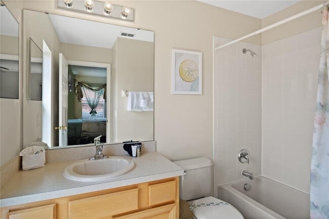 Building Photo - 134 Sevilla Ave