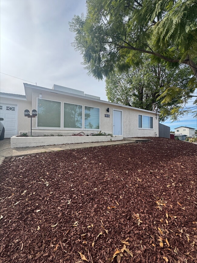 Building Photo - 5262 Rincon St