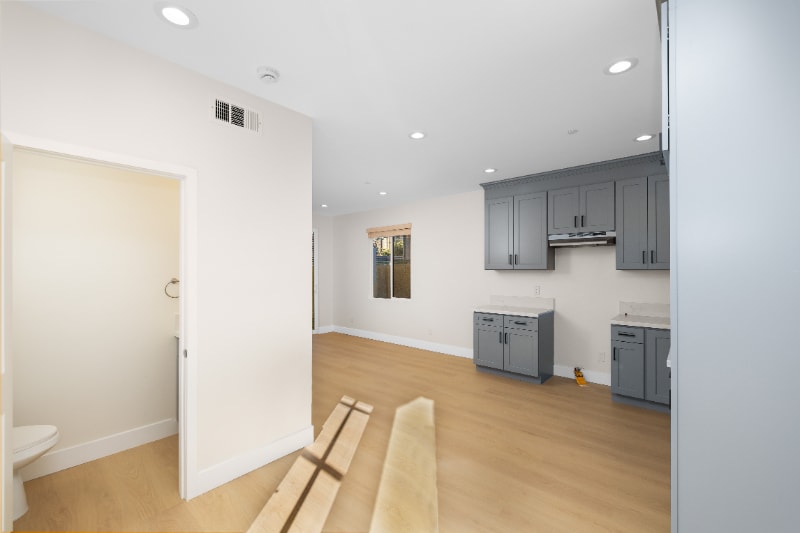 Building Photo - 6914 Walker Ave