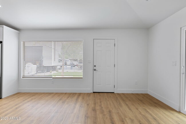 Building Photo - 2045 S Hammond Dr
