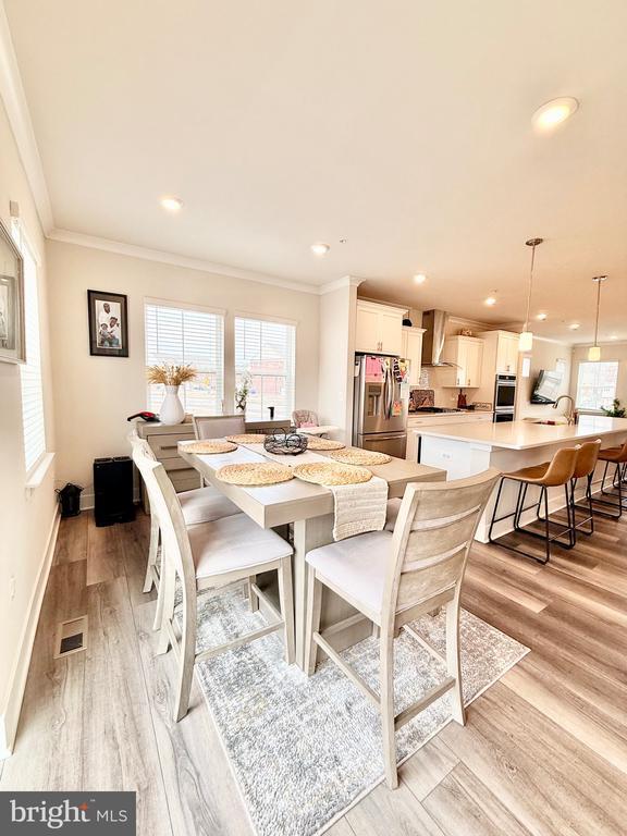 Building Photo - 11470 St Luke Dr