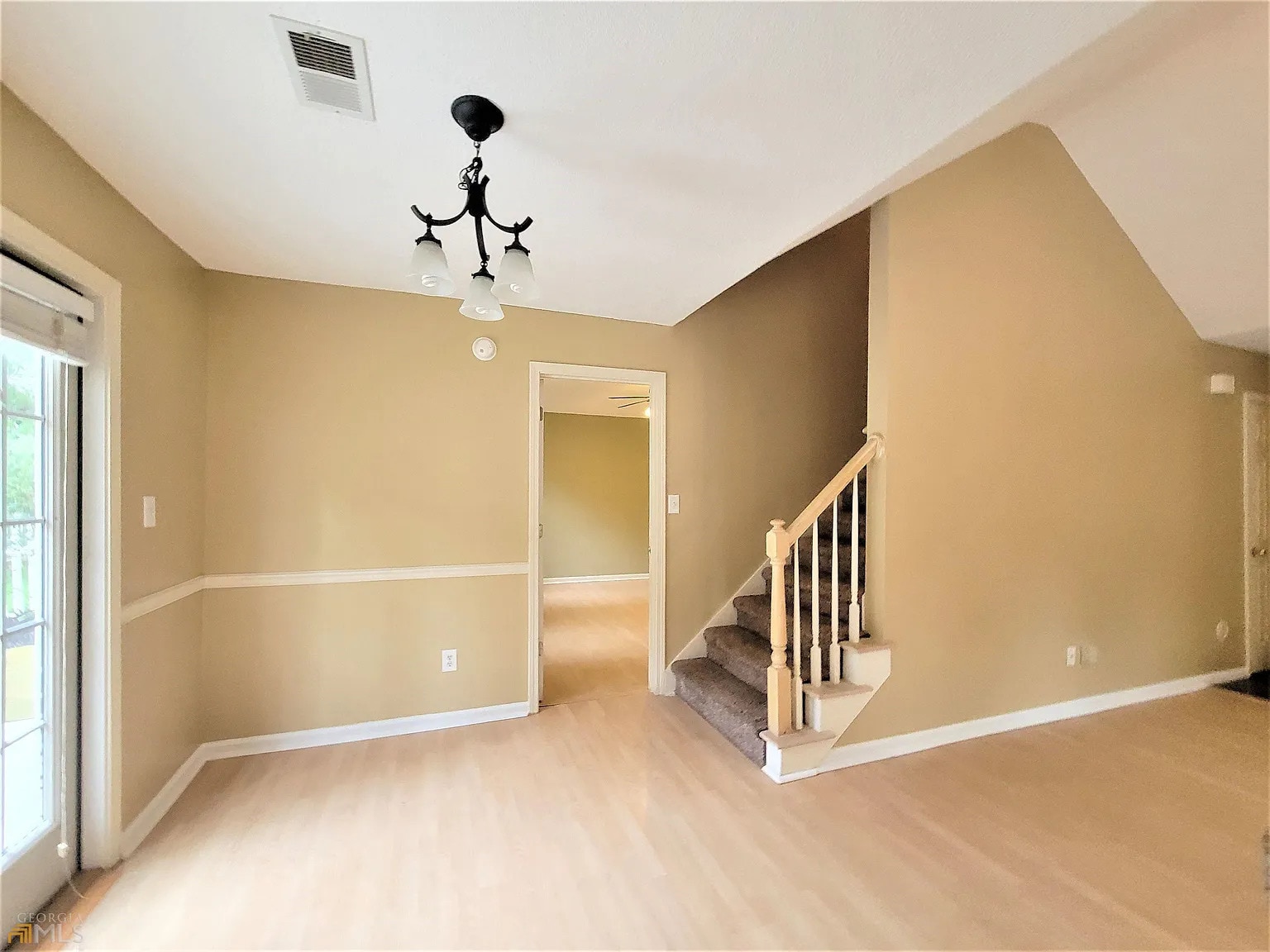 Building Photo - 512 N Fairfield Dr