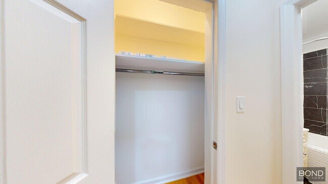 Building Photo - 605 W 170th St