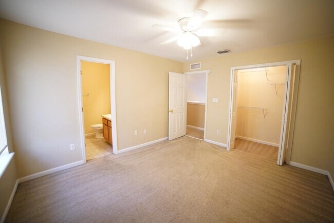 Building Photo - 1949 Nena Hills Dr