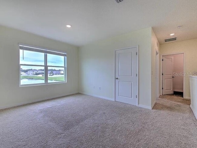 Building Photo - 16336 Little Garden Dr