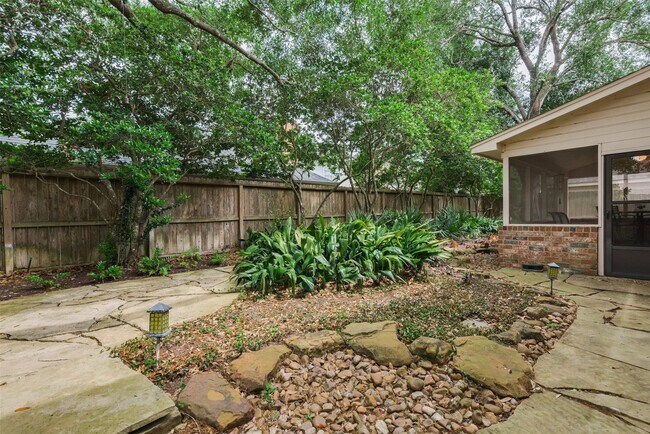 Building Photo - 1703 Stemply Ct