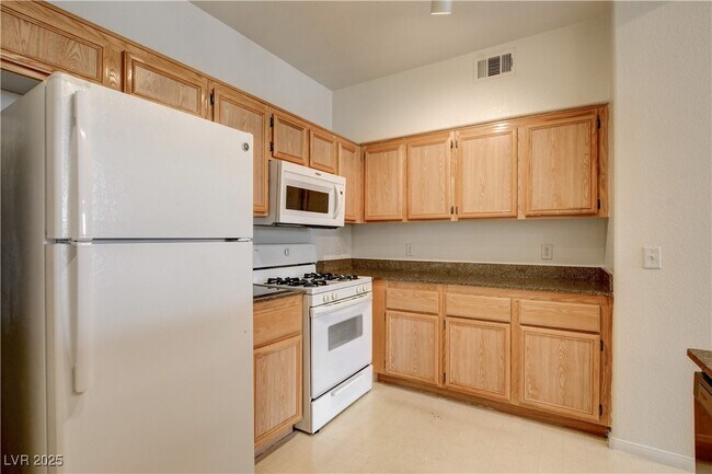 Building Photo - 10550 W Alexander Rd