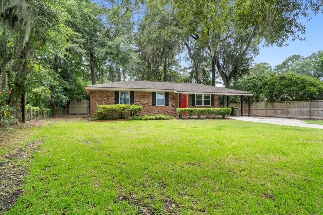 Building Photo - 527 Red Oak Rd