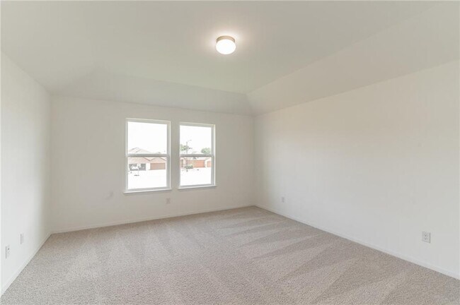 Building Photo - 233 Trailside Ln