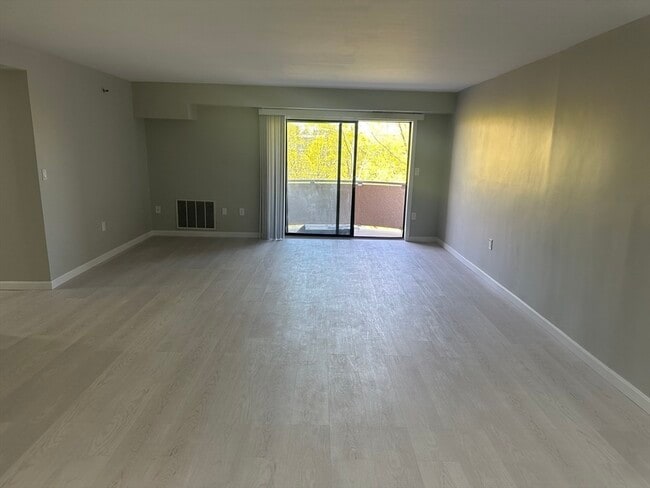 Building Photo - 2500 Mystic Valley Pkwy