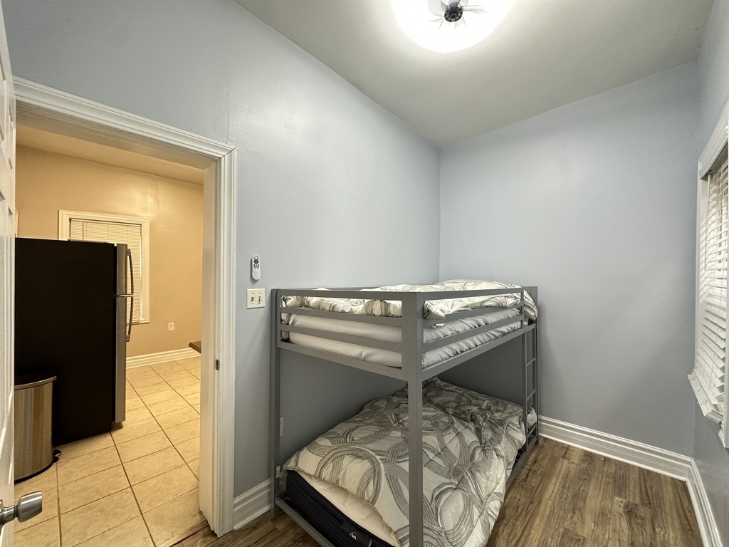 Building Photo - 716 N Elizabeth St