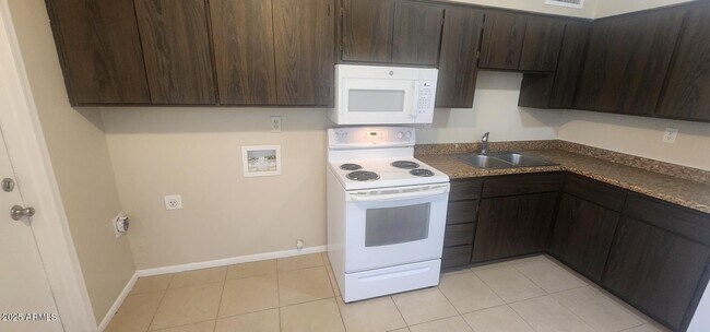 Building Photo - 8322 N 60th Ave
