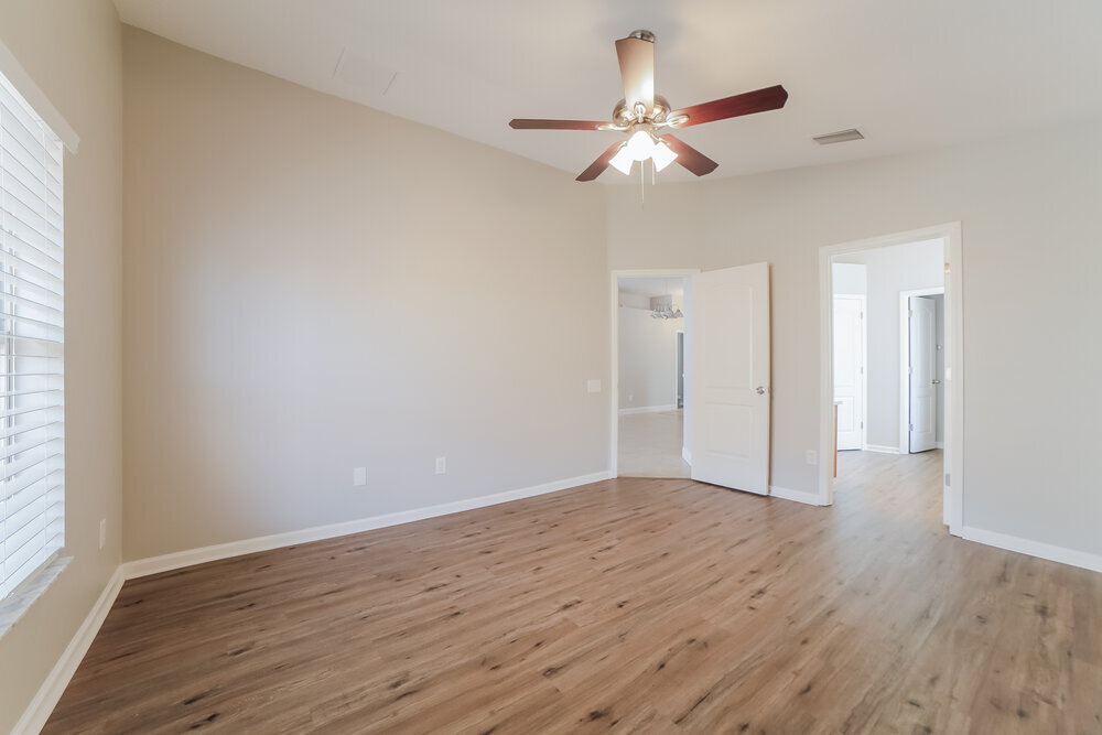 Building Photo - 10225 Hunters Haven Blvd