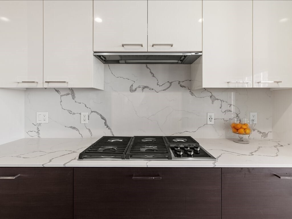 Building Photo - 110 Broad St