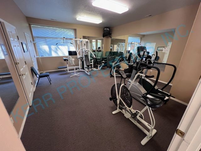 Building Photo - 4686 W Powell Blvd