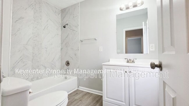 Building Photo - 142 N Bellaire Ave