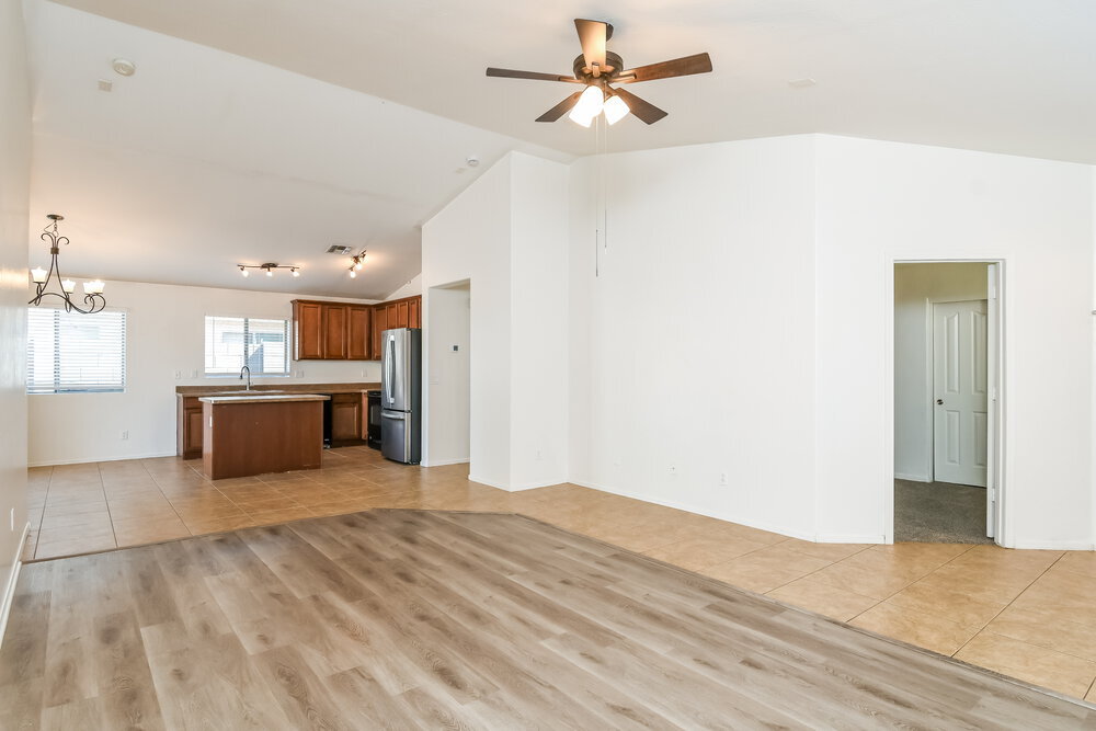 Building Photo - 1674 W Corriente Dr