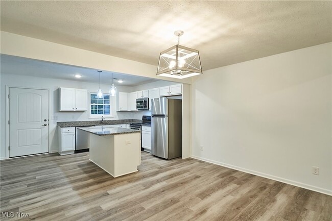 Building Photo - 1713 Blase Nemeth Rd