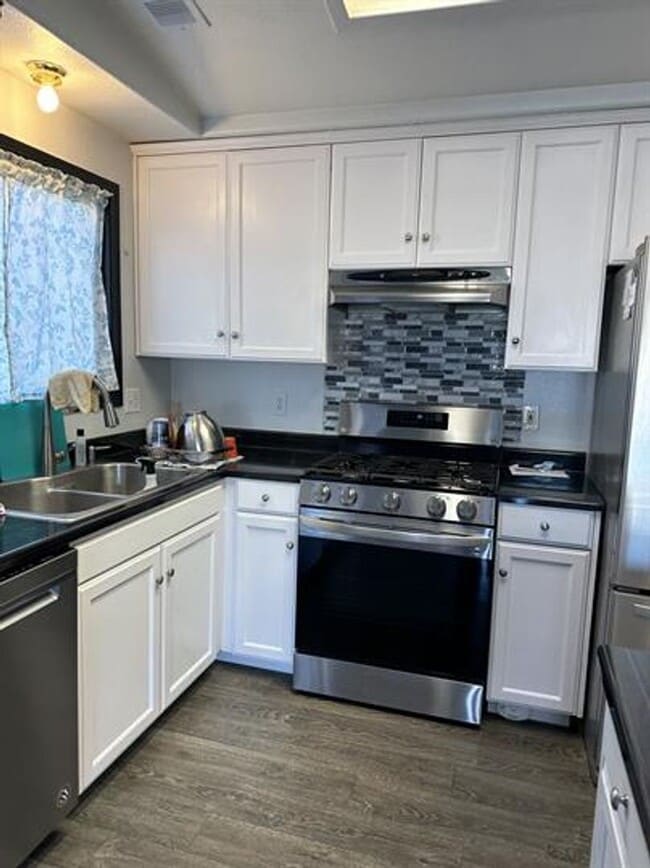 Building Photo - McKinleyville house